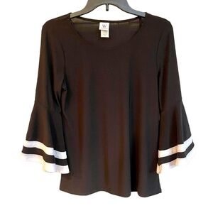 WRAPPER, NWT, STRETCHY, BLACK TOP WITH BLACK & WHITE STRIPE, BELL SLEEVES.SIZE M